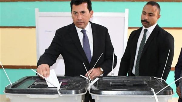 الدكتور أشرف صبحي