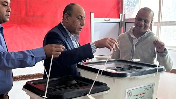 الفريق محمد عباس