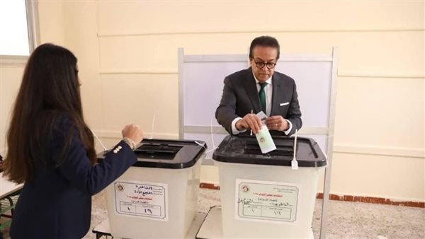 الدكتور خالد عبدالغفار