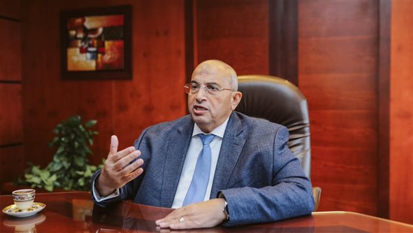 النائب أشرف عبد الغني