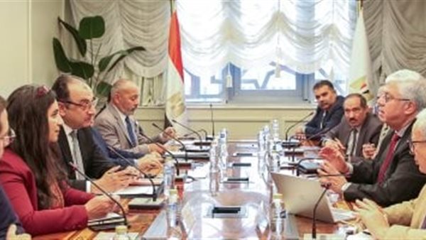 اجتماع وزير التعليم