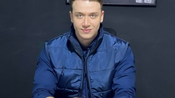 الطبيب الوسيم