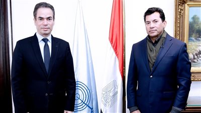 أشرف صبحي والمسلماني    