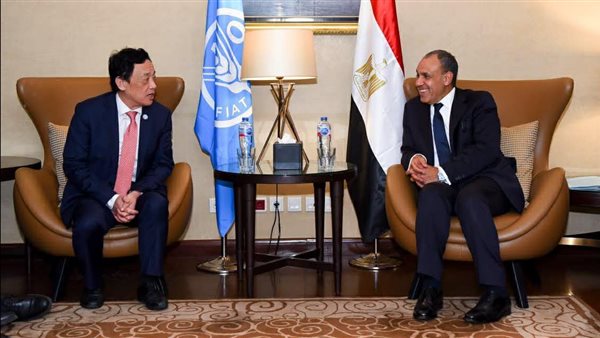 وزير الخارجية بدر