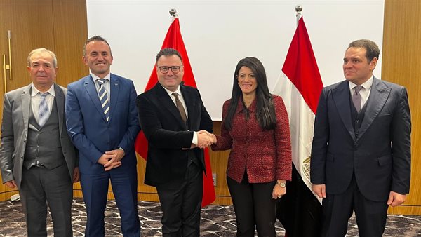 وزيرة التخطيط في