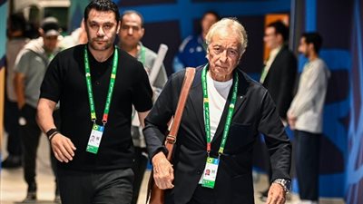 أحمد حسن وحلمي طولان    