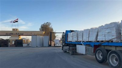 مساعدات الهلال الأحمر إلى غزة    