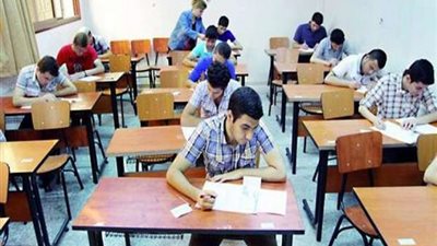 طلاب الشهادة الإعدادية    