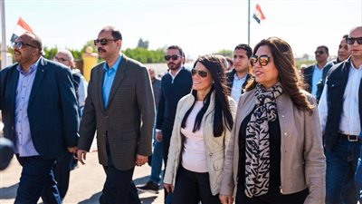 وزيرة التخطيط تفتتح مشروعات بسوهاج    