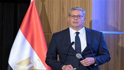 المهندس كريم بدوي - وزير البترول     