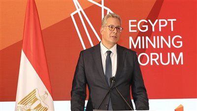 المهندس كريم بدوي - وزير البترول     