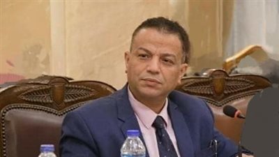 الدكتور محمد كمال     