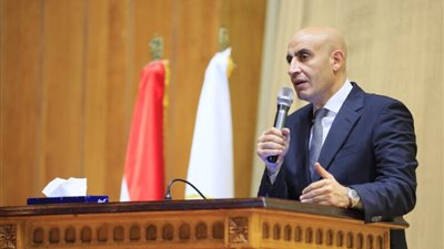 وزير التربية والتعليم محمد عبداللطيف    