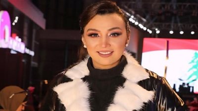 الفنانة صفاء جلال    