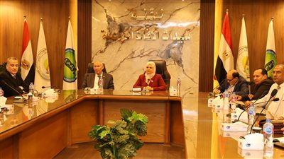 لجنة المبيدات     