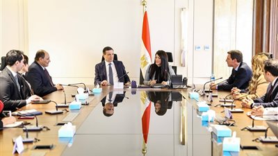 لقاء وزيرا التخطيط والزراعة مع مسئولي شنايدر إلكتريك     