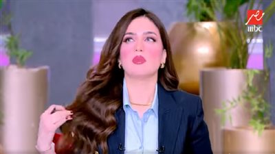 الإعلامية ياسمين عز    