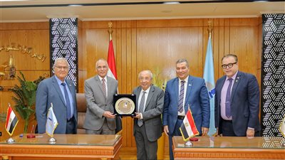 جانب من اللقاء     