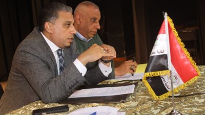 جانب من الاجتماع    