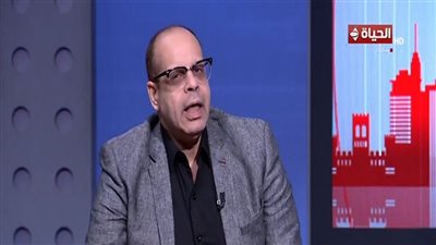  الكاتب أكرم القصاص    