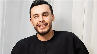 المؤلف أيمن سليم     