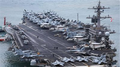 حاملة طائرات امريكية    