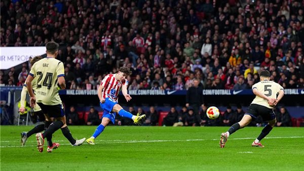 برشلونة وأتلتيكو مدريد     