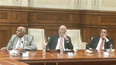 جانب من الاجتماع     