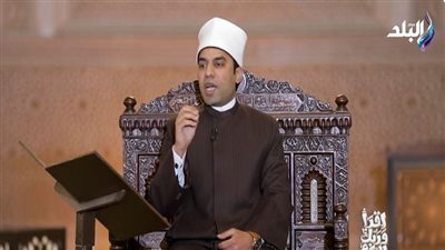 الدكتور أحمد عصام    