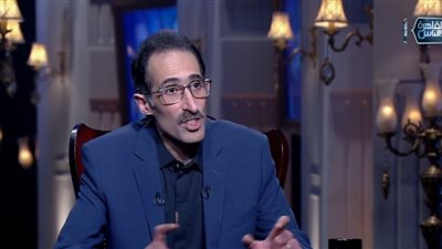  الكاتب مجدي الجلاد    