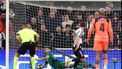 برشلونة ونيوكاسل     