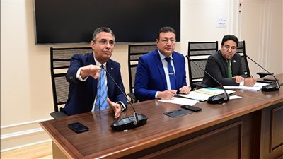 جانب من الاجتماع     