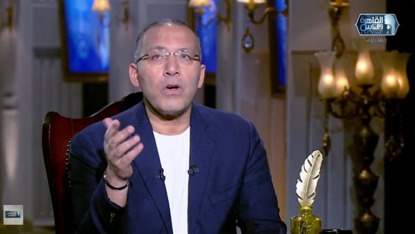  الكاتب الصحفي خالد صلاح    