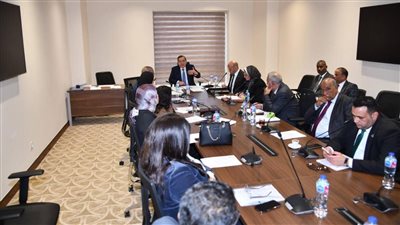 جانب من الاجتماع     