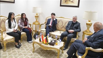 جانب من اللقاء     