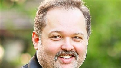 الفنان محمد محمود عبد العزيز    