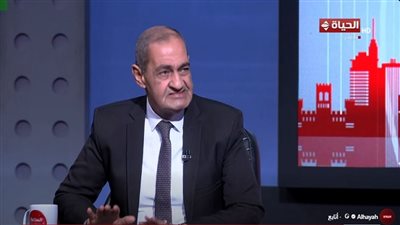 الكاتب أسامة الدليل    