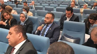 جانب من الاجتماع     