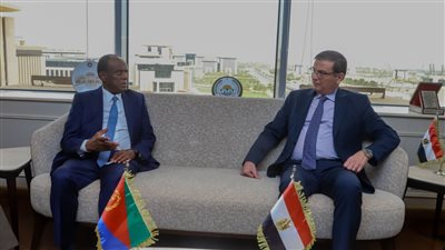 خلال اللقاء    