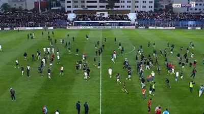 اقتحام جماهير أوليمبيك أسفي     