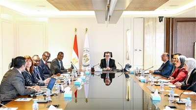 لقاء وزير التخطيط ووفد البنك الإفريقي     