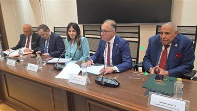 جانب من الاجتماع     