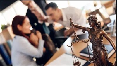 الزوجة والقانون    