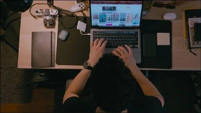 السوشيال ميديا.. الإعلامي المصري    