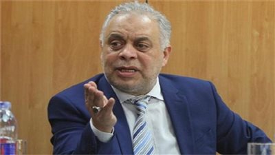 الدكتور أشرف زكي    