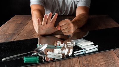 الإدمان والتعاطى مكافحة الادمان    
