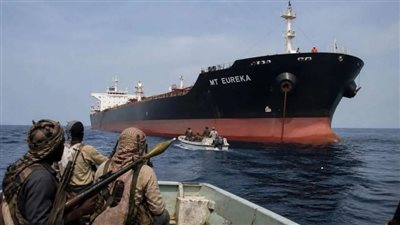 خطف سفينة تحمل مصريين بالصومال    