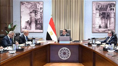 جانب من اجتماع رئيس مجلس الوزراء    
