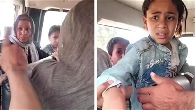 الطفلة المخطوفة أثناء نزولها من الميكروباص    