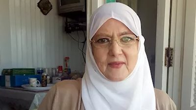  الفنانة المعتزلة شمس البارودي    